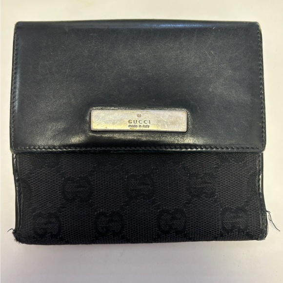 Gucci Handbags - Gucci Wallet Canvas Leather bifold with coin slot GG Black Authentic